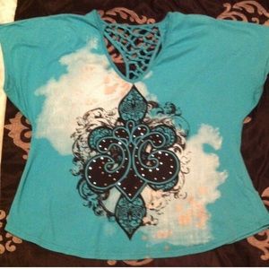2x Dereon cute turquoise top with pretty back